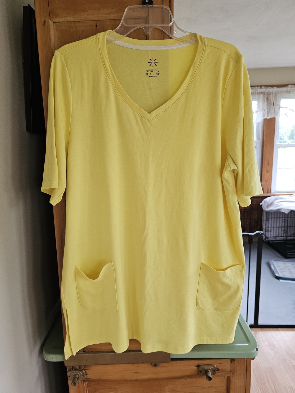 Isaac Mizrahi Yellow V-Neck Tunic with Front Pockets